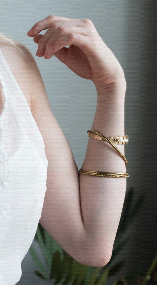 womens fashion gold bracelet